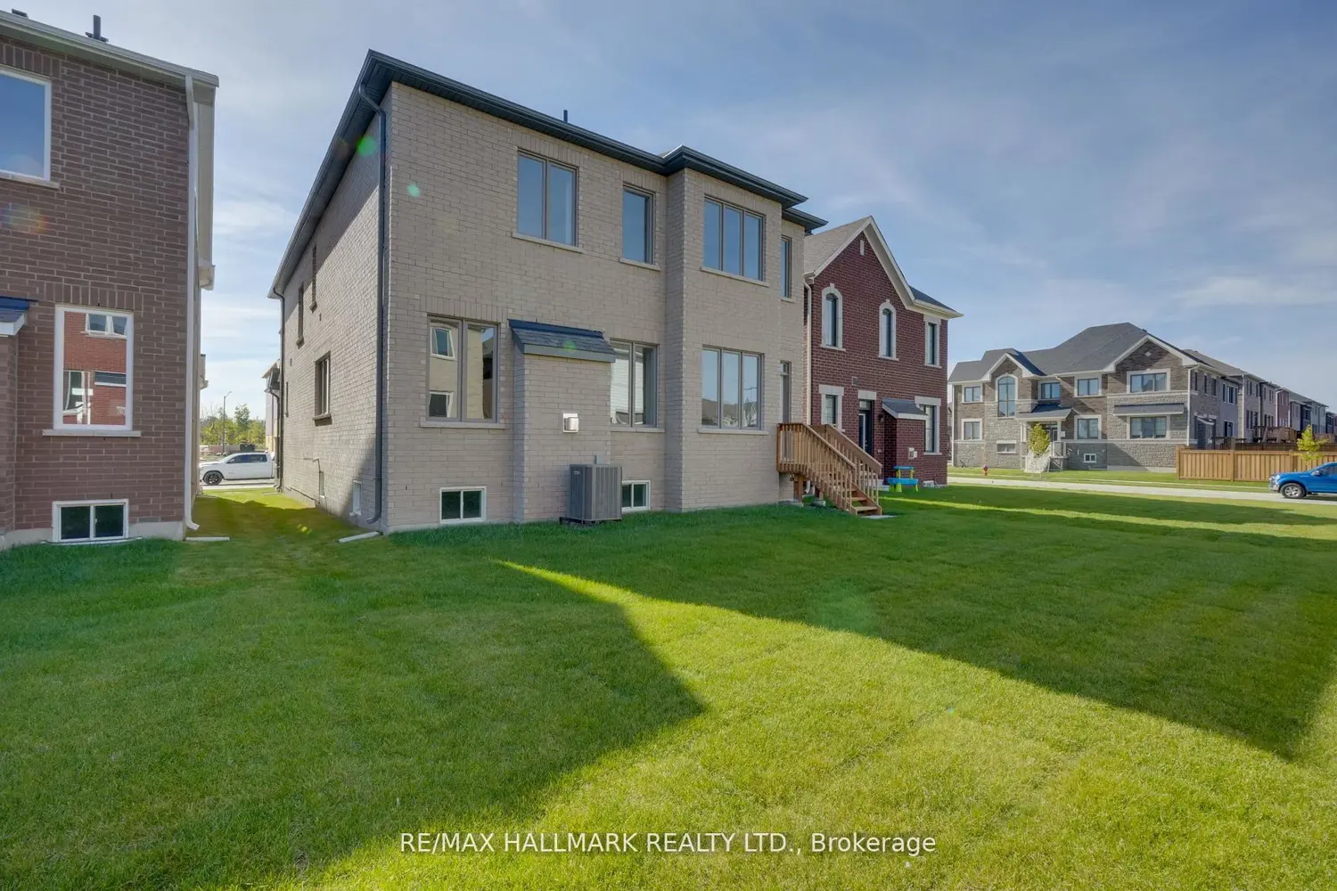 Additional image 19 of 634 Newlove Street