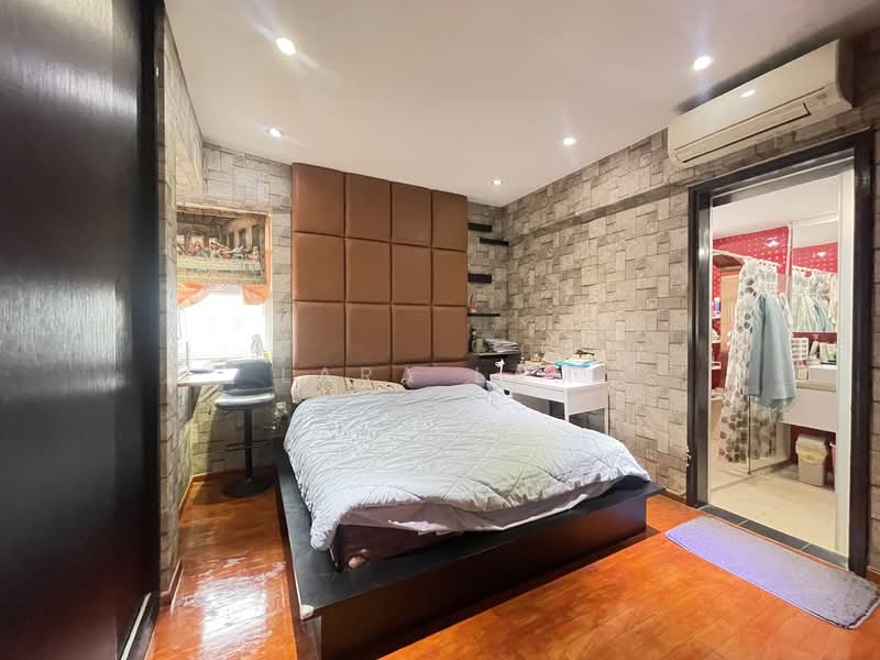 Additional image 6 of 1 Flora Drive