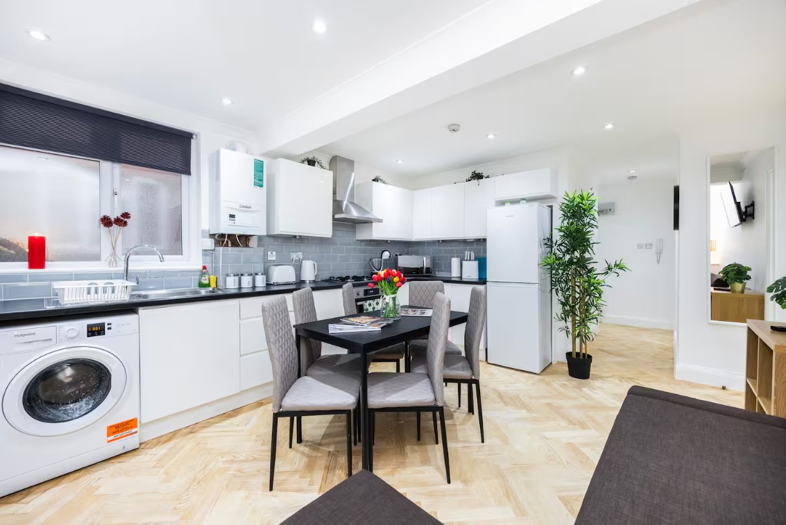 Additional image 8 of 2 Bed Flat, North End Road, W14, N1 7GU