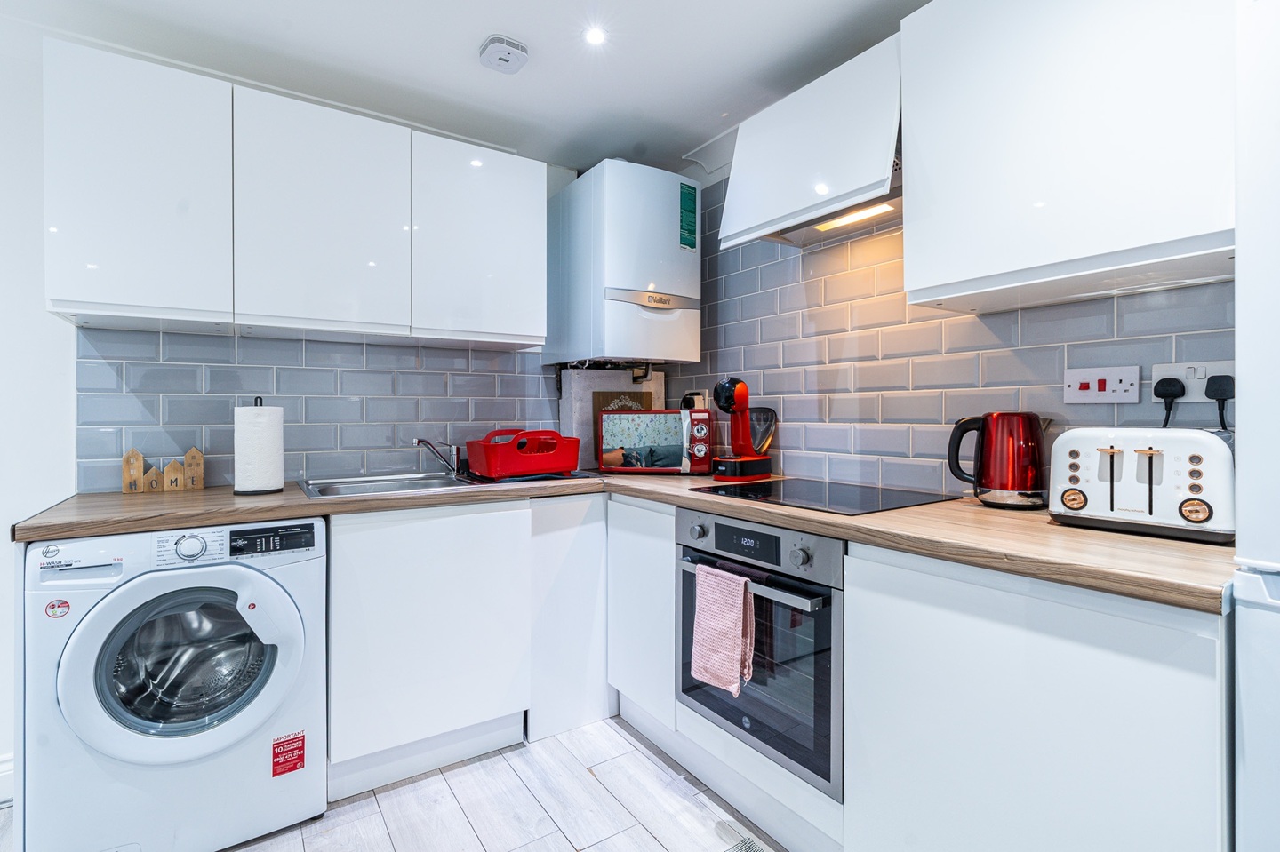 Additional image 3 of 3 Bed Flat, North End Road, W14, N1 7GU