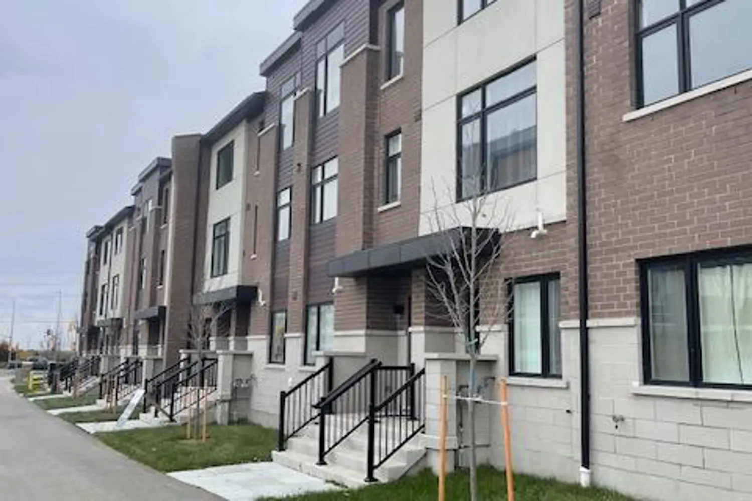 1695 Dersan Street 223