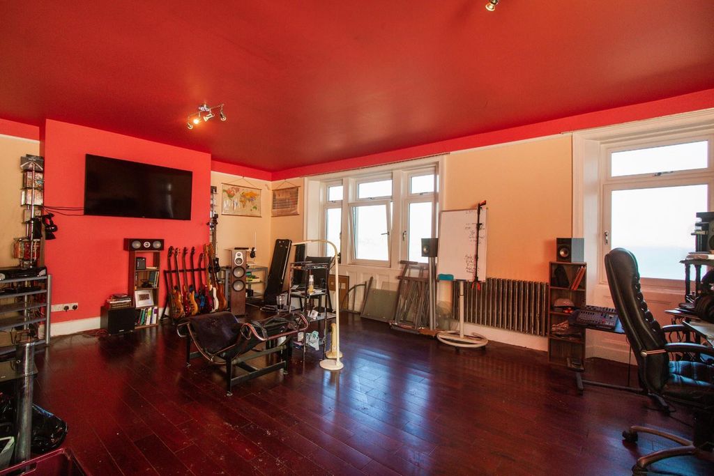 Additional image 3 of 3 bed maisonette for salePercy Gardens, North Shields NE30