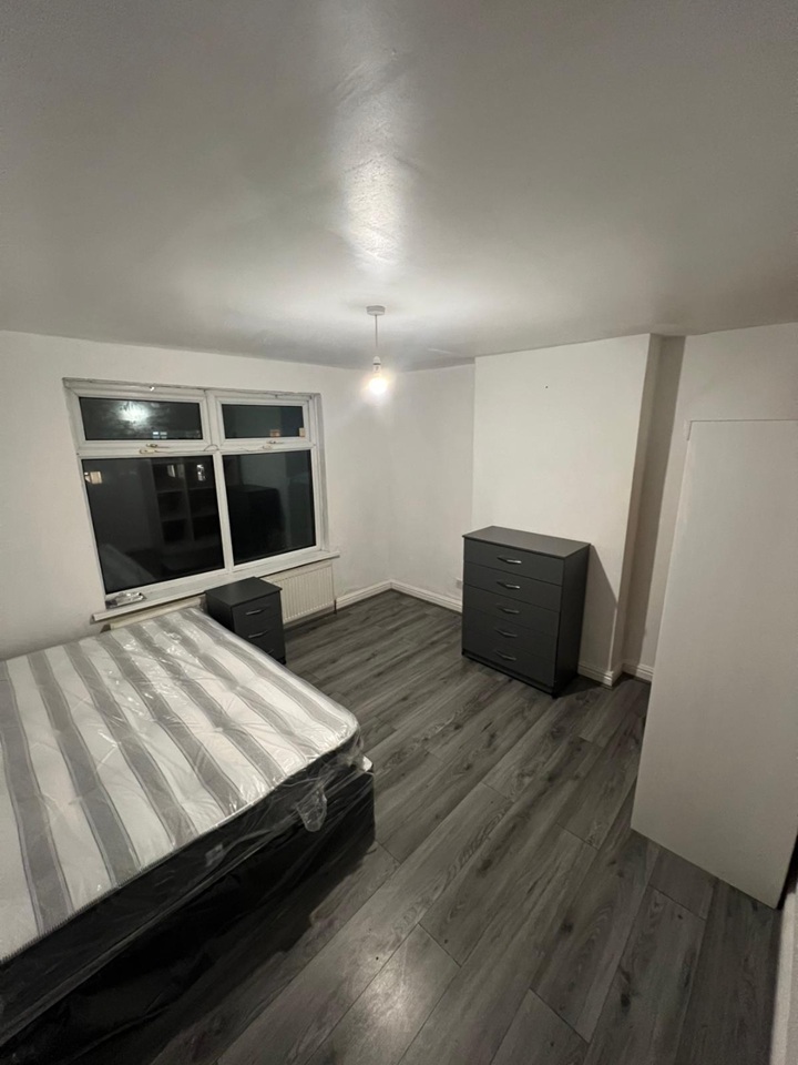 Additional image 3 of Room in a Shared House, Melrose Road, B20, N1 7GU