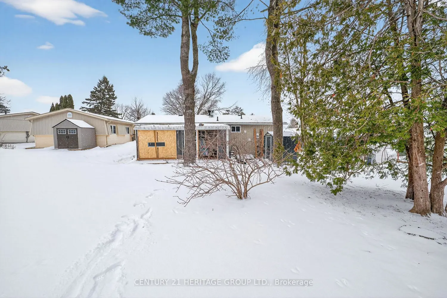 Additional image 17 of 16 Mimosa Crescent