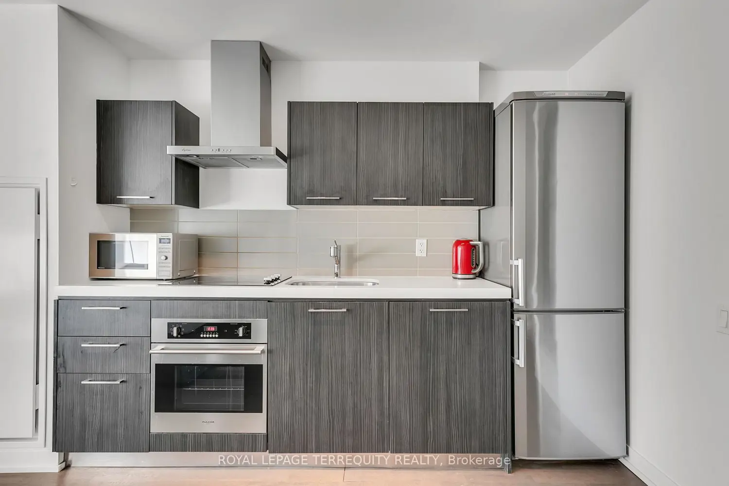 Additional image 3 of 560 King Street 523