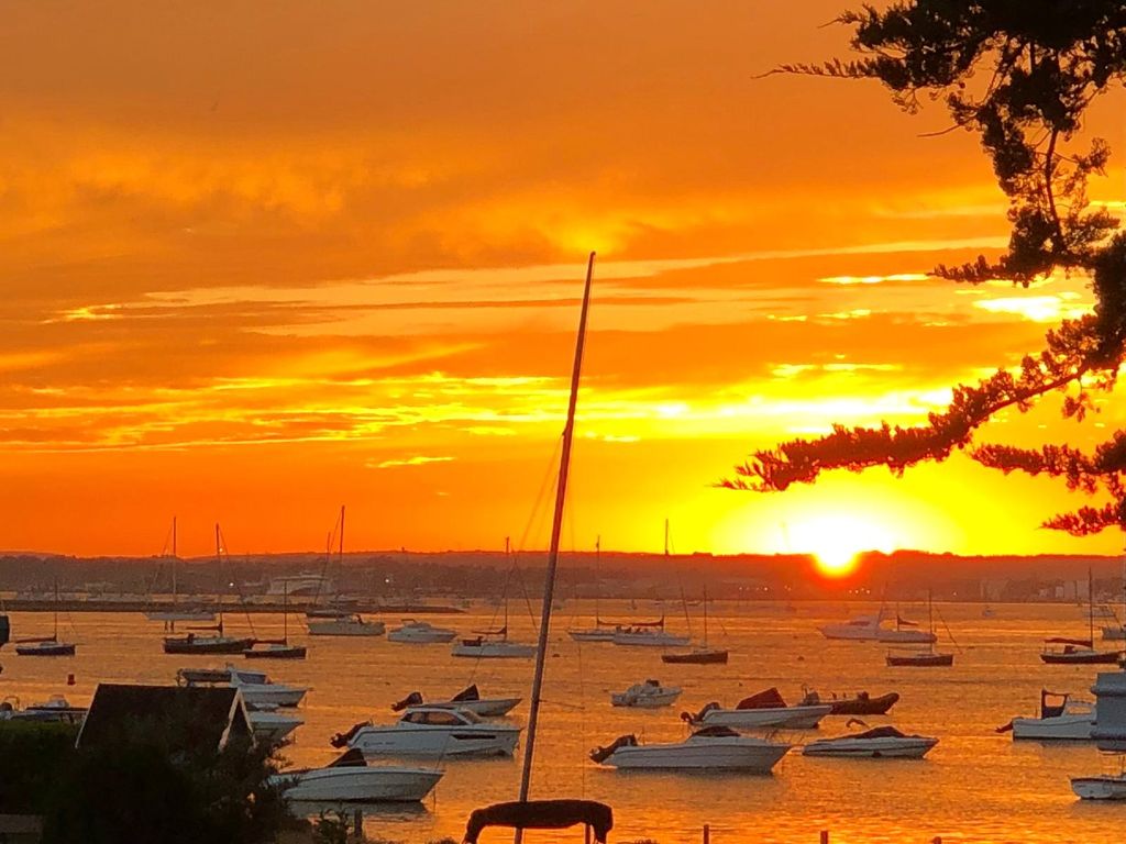 3 bed flat for salePanorama Road, Poole, Dorset BH13