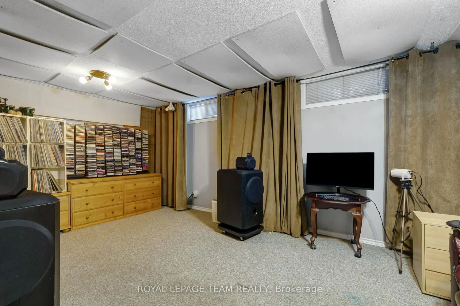 Additional image 15 of 2027 Stonehenge Crescent 35