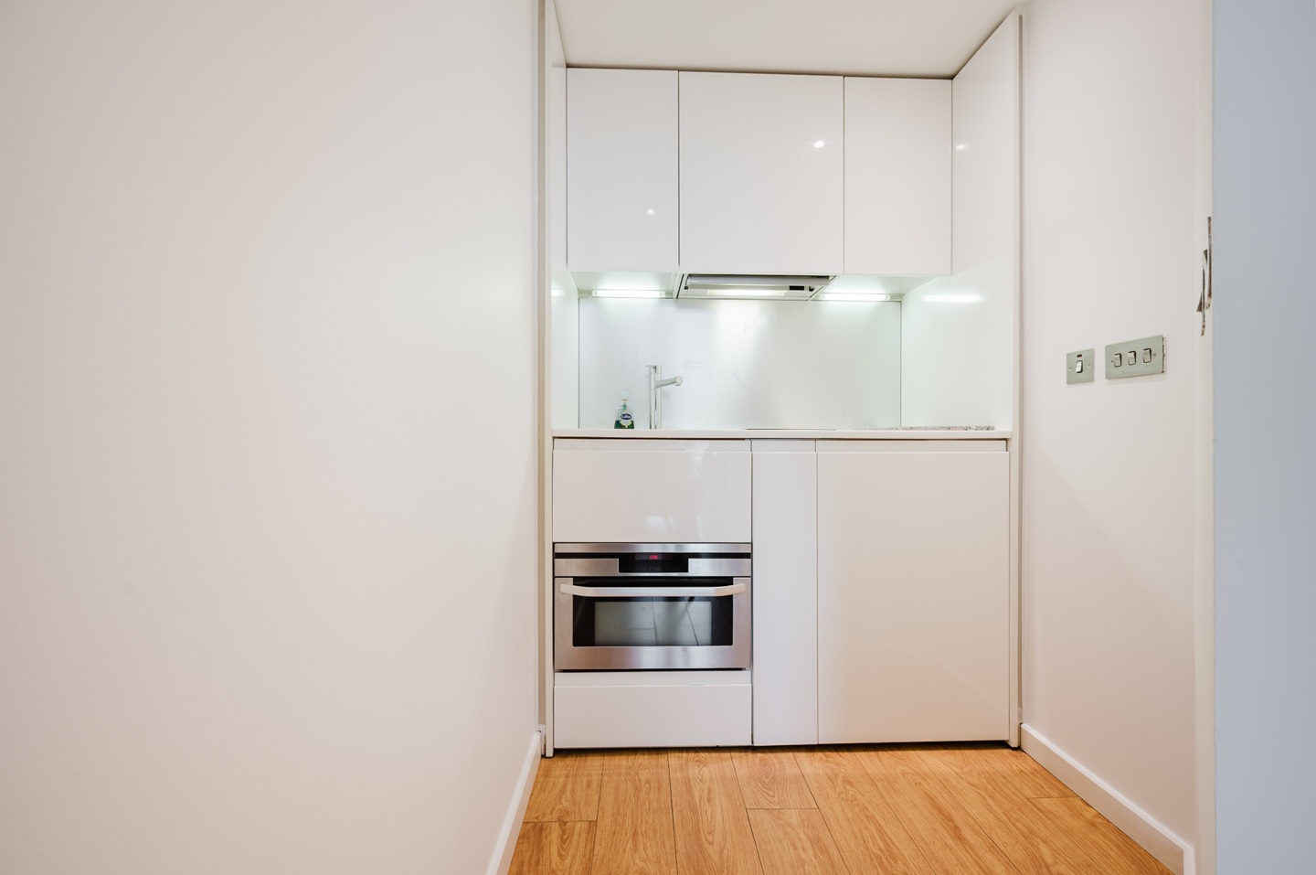 Additional image 7 of 1 Bed Flat, Bridgewater Place, LS11, N1 7GU