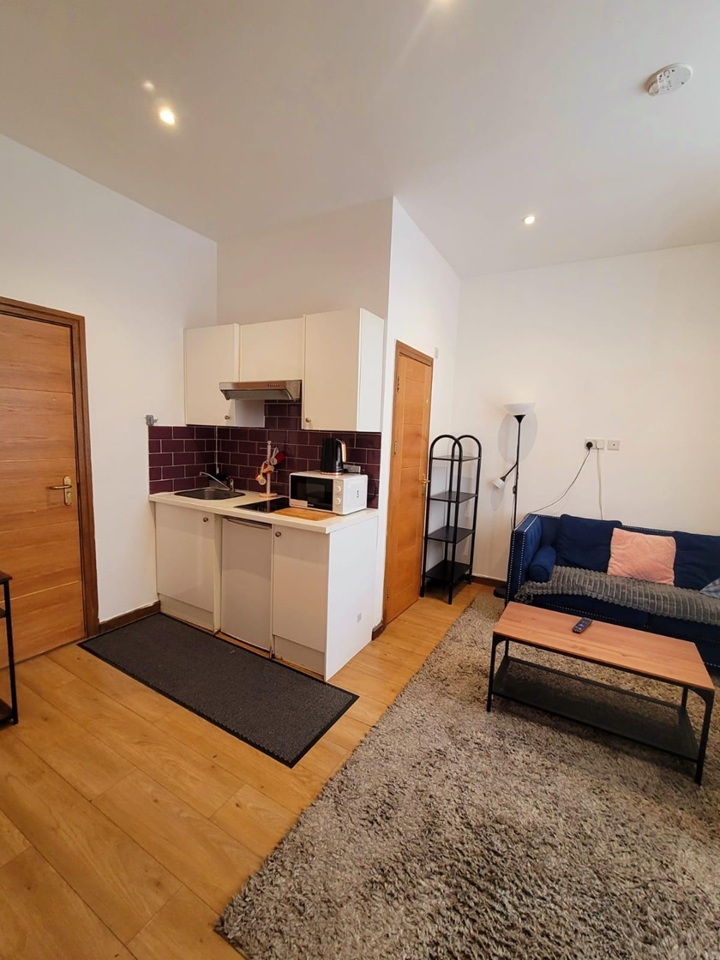 Additional image 2 of 1 Bed Flat, Kempsford Gardens, SW5, N1 7GU