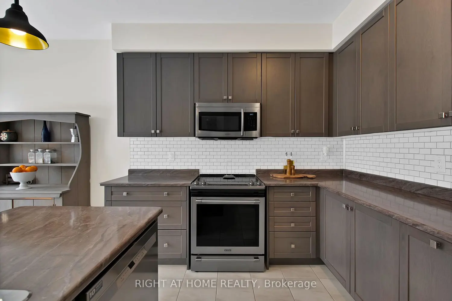 Additional image 7 of 61 Alexandra Drive