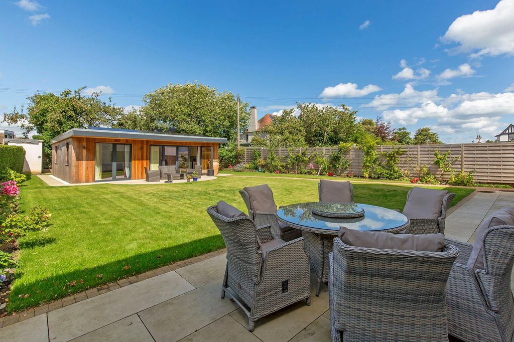 Additional image 4 of 10 bed detached house for saleBraehead Road, Edinburgh EH4