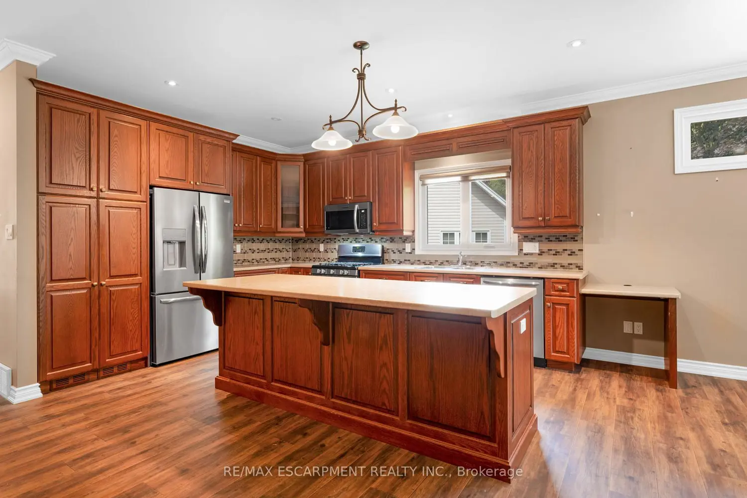 Additional image 6 of 28 Maplewood Court