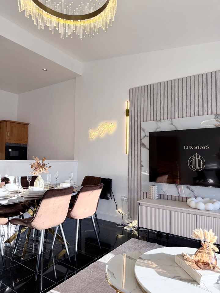 Additional image 5 of 2 Bed Penthouse, Broderick Court, LS1, N1 7GU