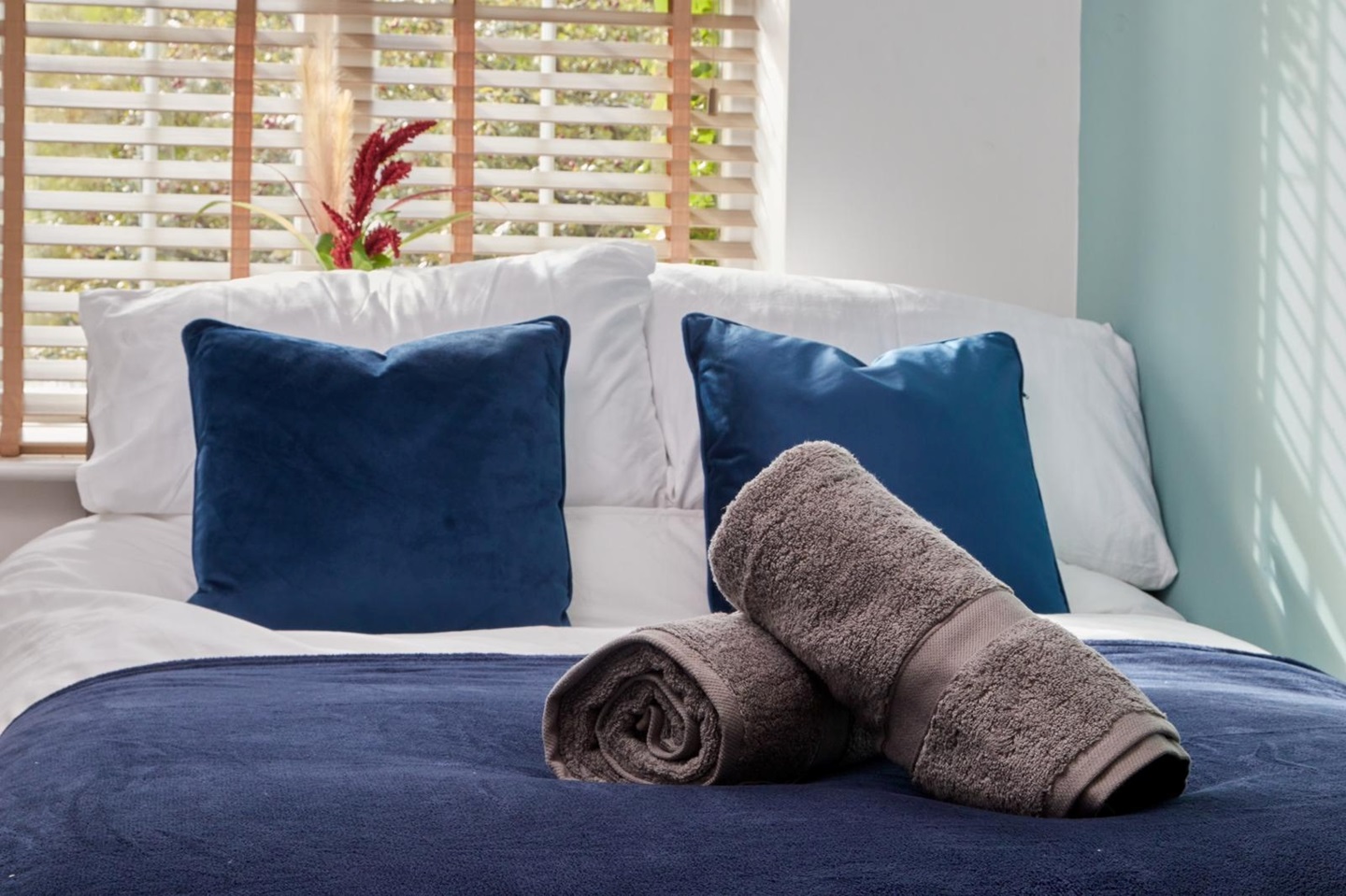 Additional image 36 of 2 Bed Flat, St. Michaels Lane, LS6, N1 7GU