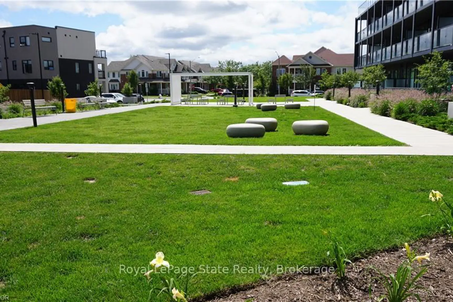 Additional image 7 of 3200 Dakota Common B705