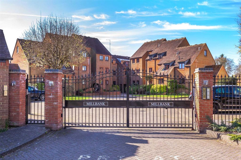 Additional image 3 of 3 bed flat for saleMillbank, Mill Road, Marlow, Buckinghamshire SL7