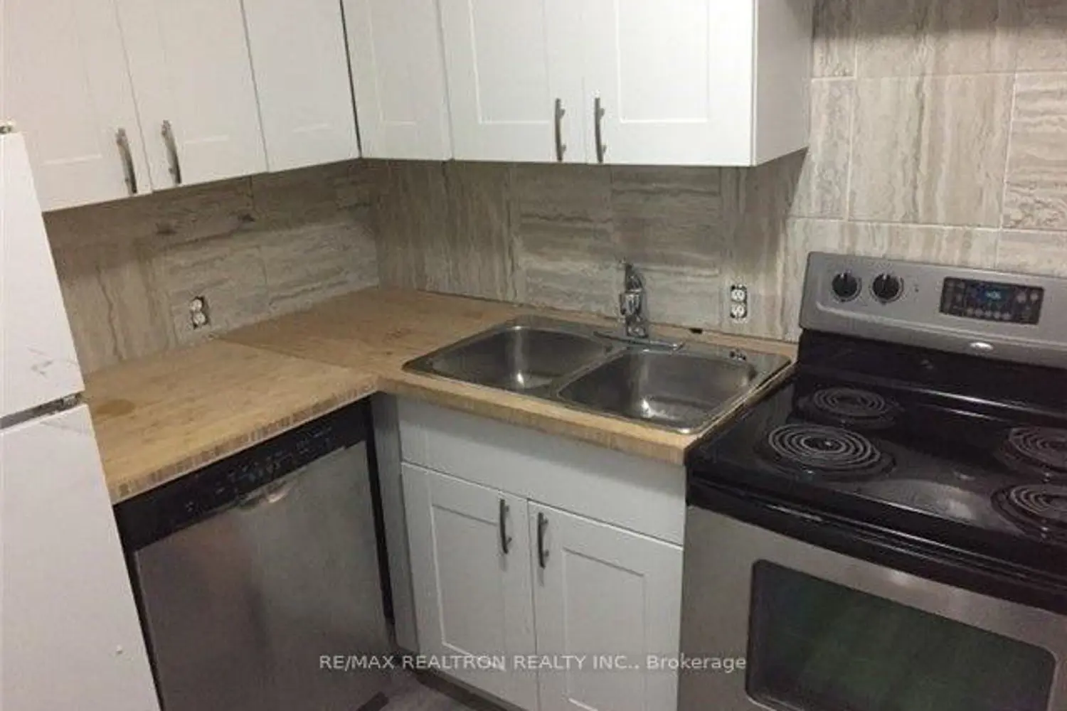 Additional image 4 of 4927 Morrison Street