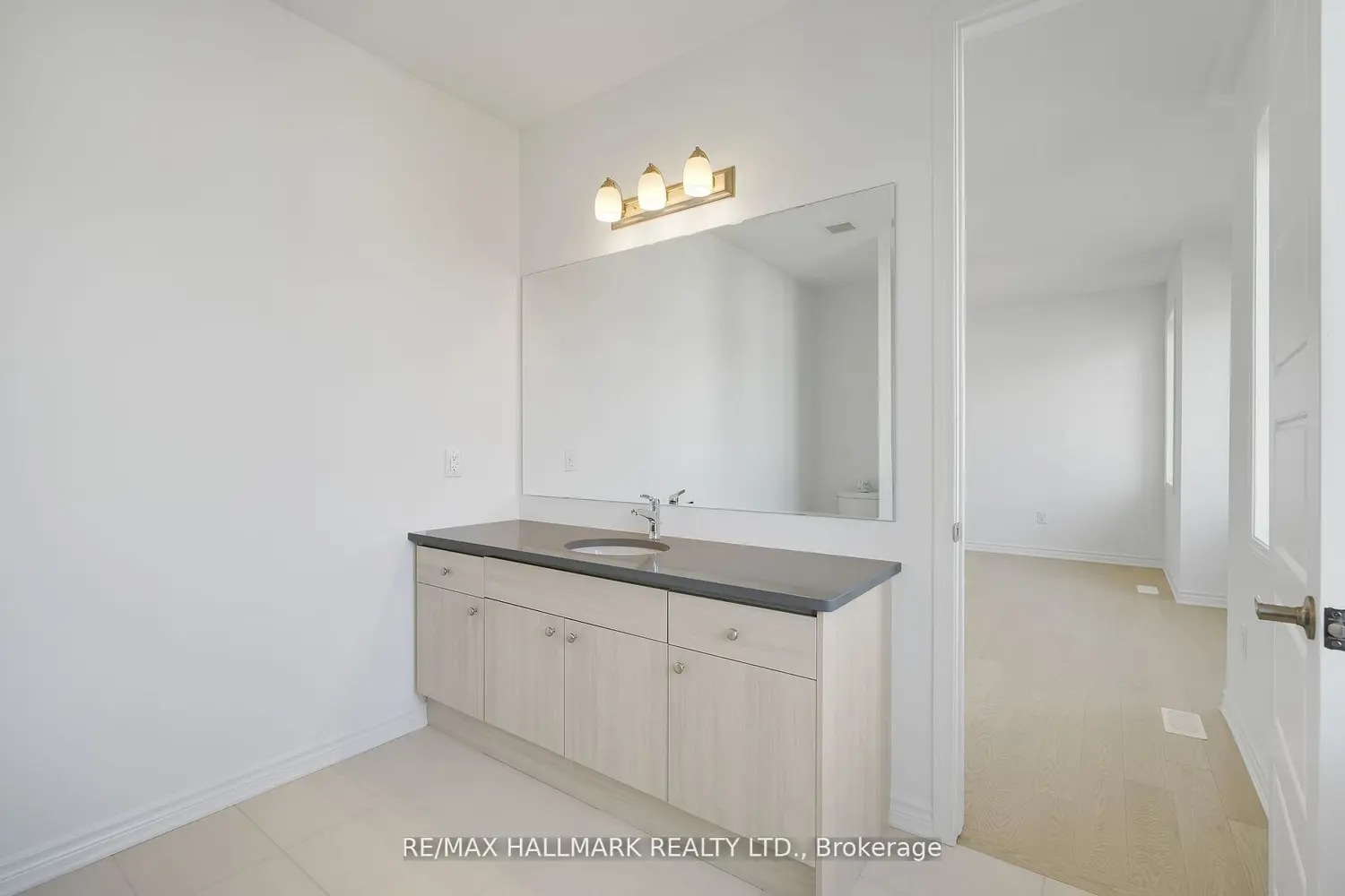 Additional image 16 of 634 Newlove Street