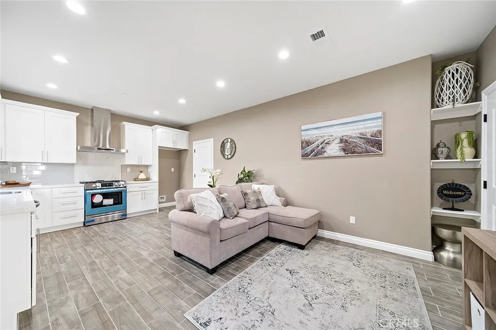 Additional image 7 of 14092 Edwards St, Westminster, CA 92683