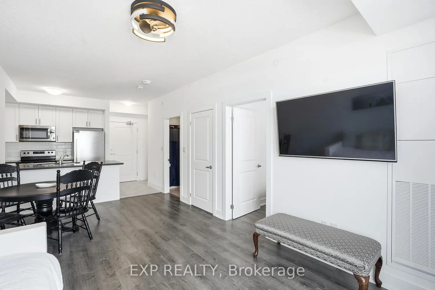 Additional image 5 of 600 North Service Road 221, Hamilton