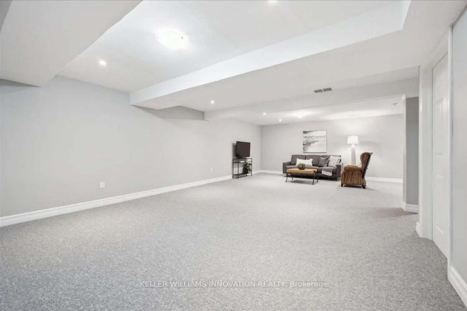 Additional image 12 of 28 Bur Oak Drive