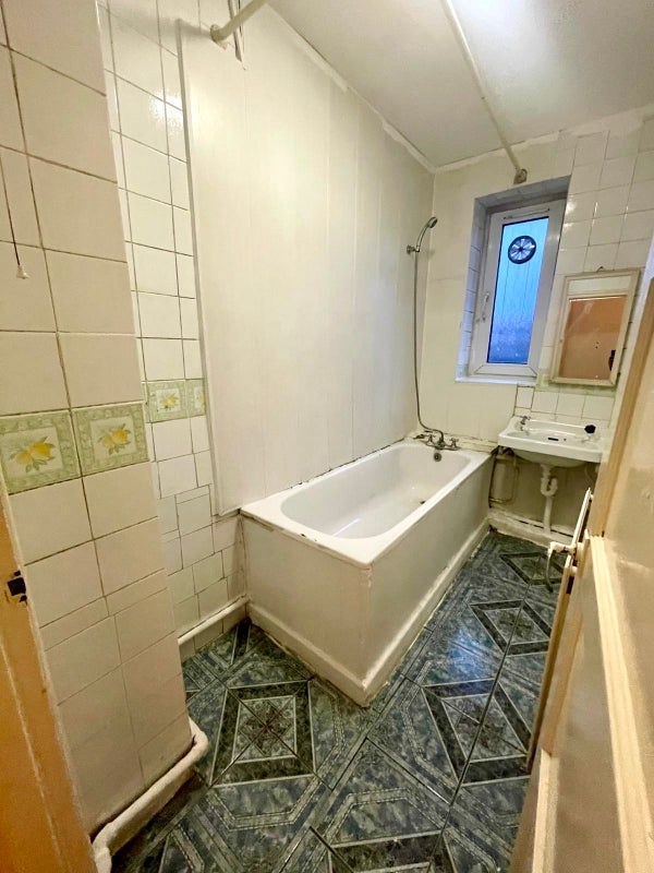 Additional image 10 of Room in a Shared House, Uk, E1, N1 7GU