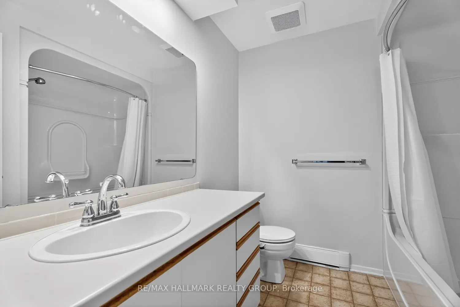 Additional image 13 of 6746 Jeanne Darc Boulevard B