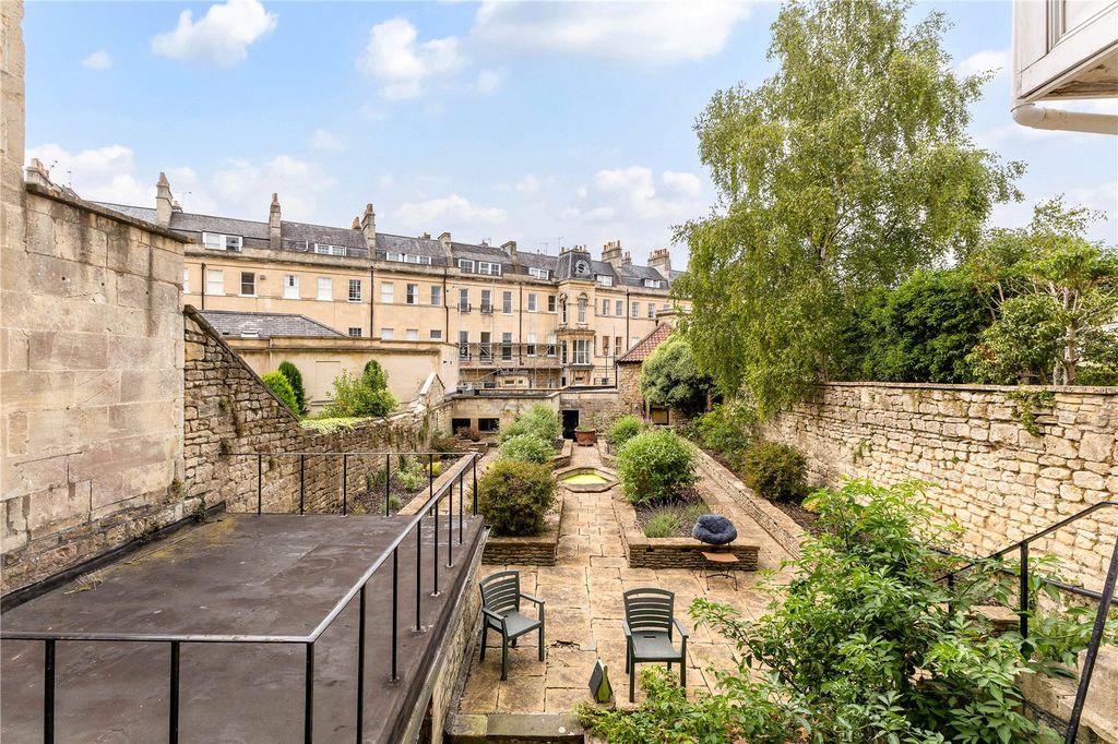 Additional image 14 of 8 bed terraced house for saleRoyal Crescent, Bath, Somerset BA1