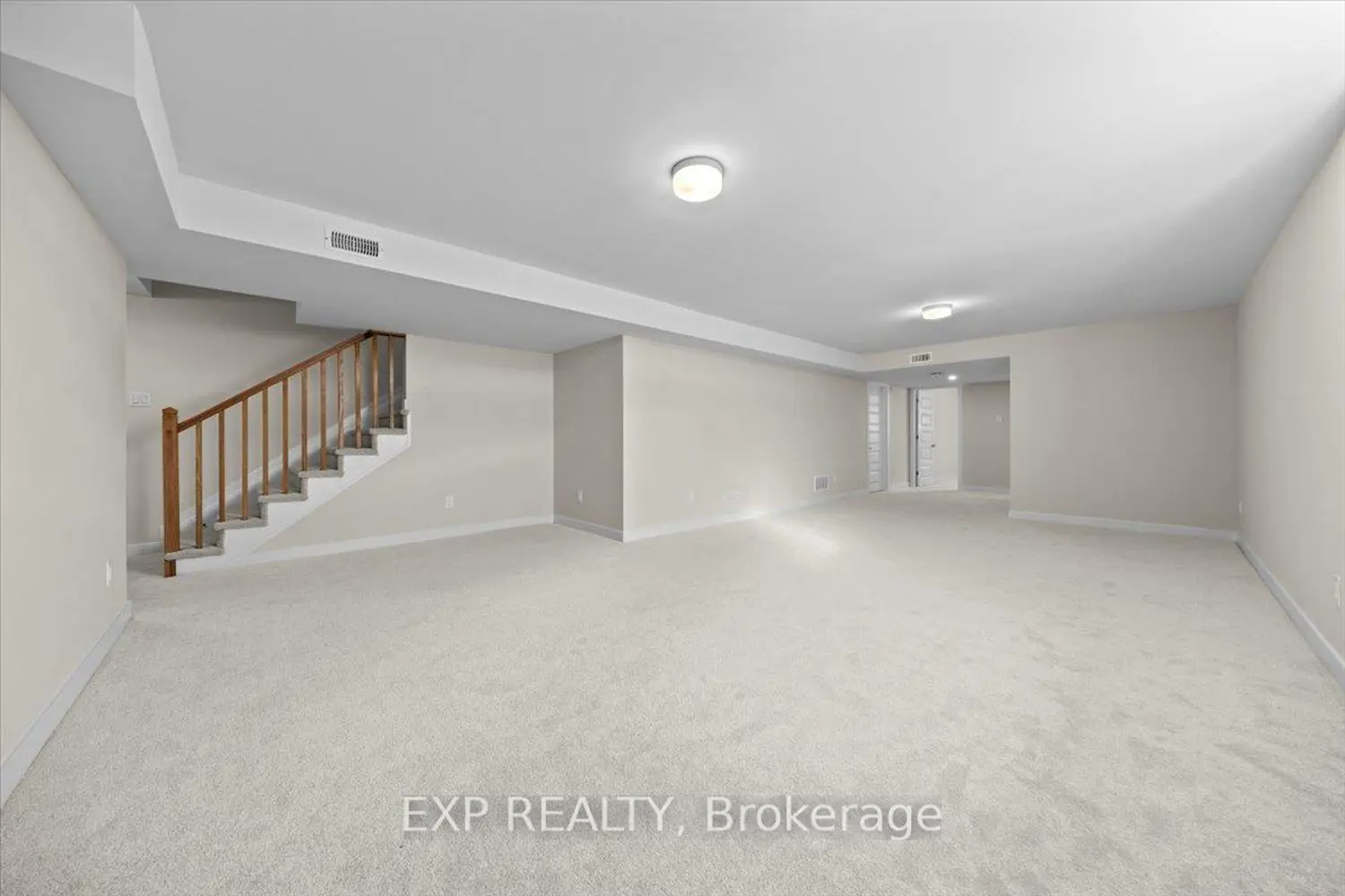 Additional image 6 of 614 Tobiano Private