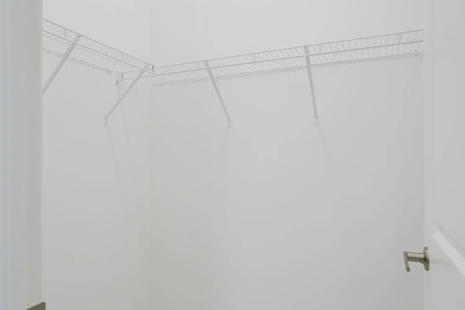 Additional image 17 of 626 Newlove Street