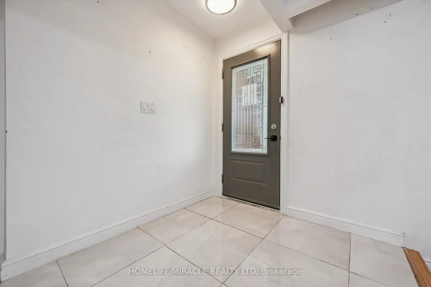 Additional image 5 of 4217 Victoria Road