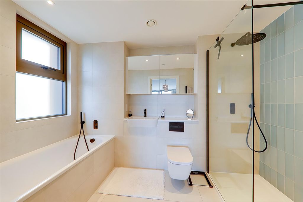 Additional image 23 of 3 bed flat for saleCalista, West Parade, Worthing BN11