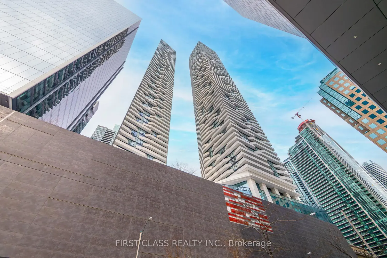 100 Harbour Street 2502