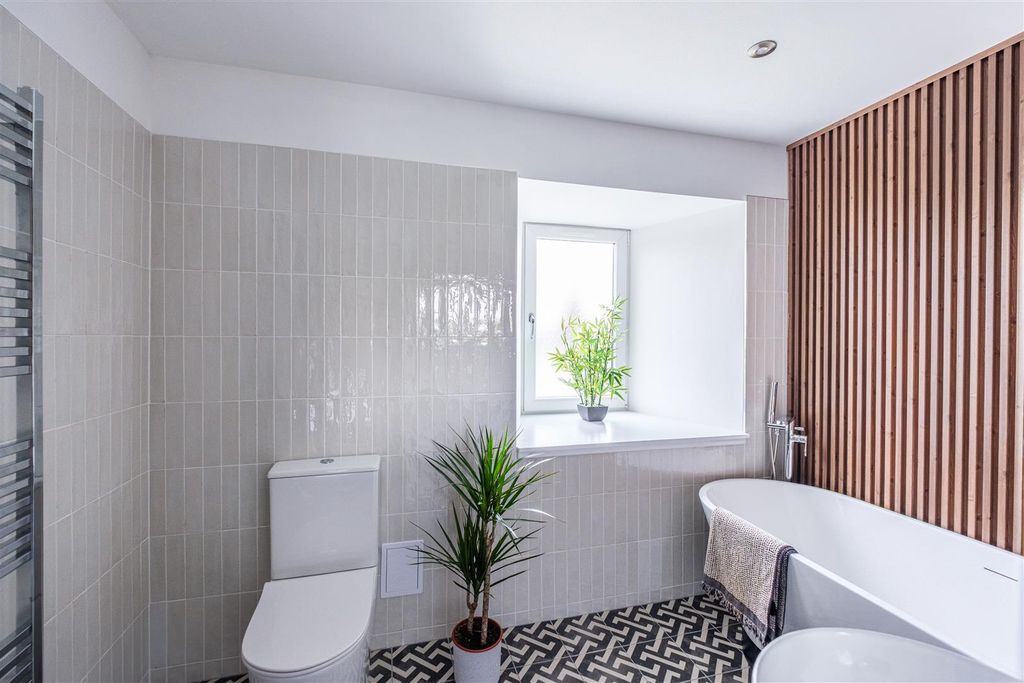 Additional image 13 of 3 bed flat for saleGreen Street, Strathaven ML10
