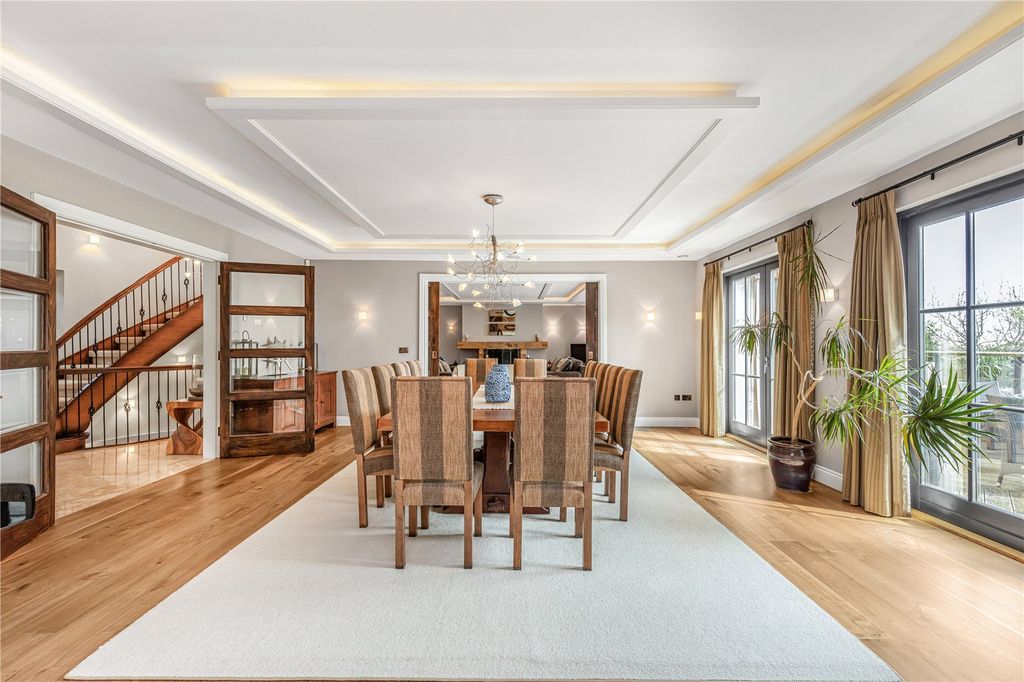 Additional image 13 of 6 bed detached house for saleSea Way, Middleton-On-Sea, West Sussex PO22