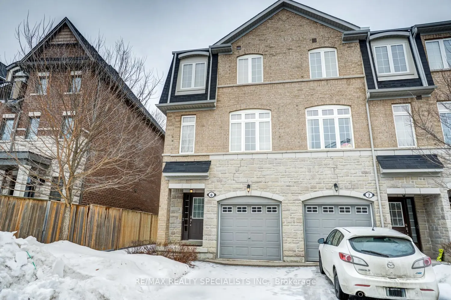 1129 Haig Boulevard 8