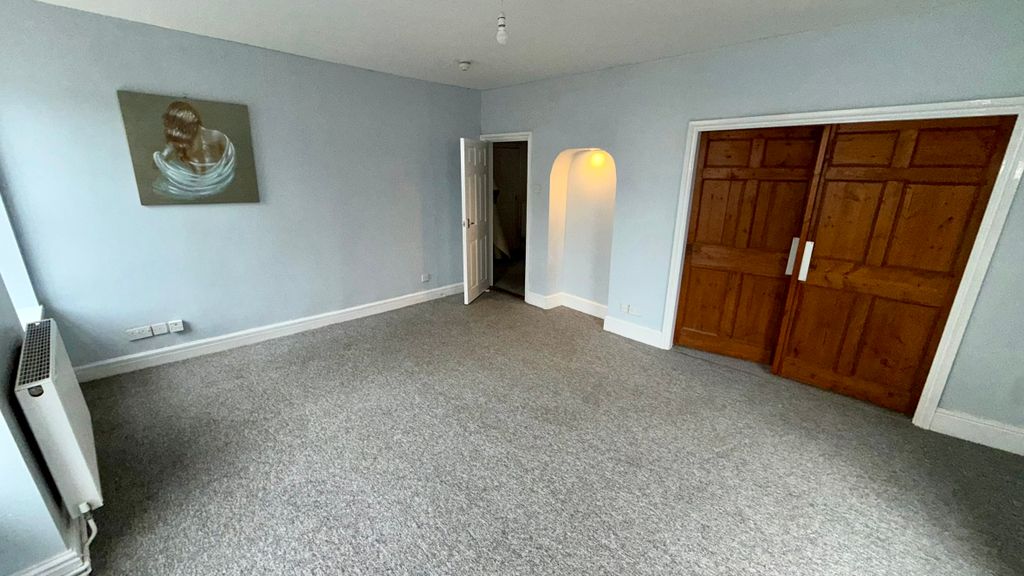 Additional image 3 of 1 bed flat for salePier Street, Aberystwyth SY23