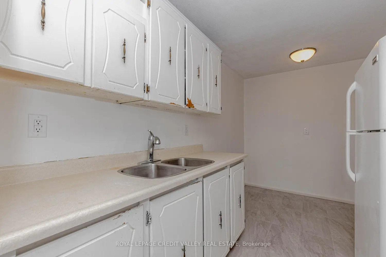 Additional image 7 of 3120 Kirwin Avenue 501