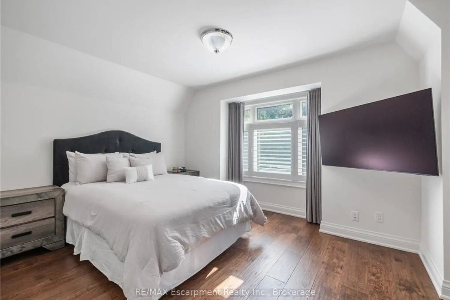 Additional image 14 of 3087 Lakeshore Road