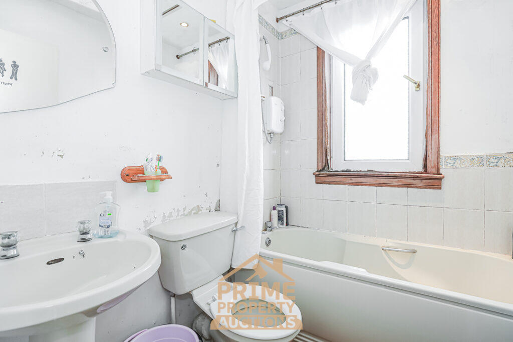 Additional image 7 of Attic Flat, 55 Forest Avenue, Aberdeen, AB15 4TU