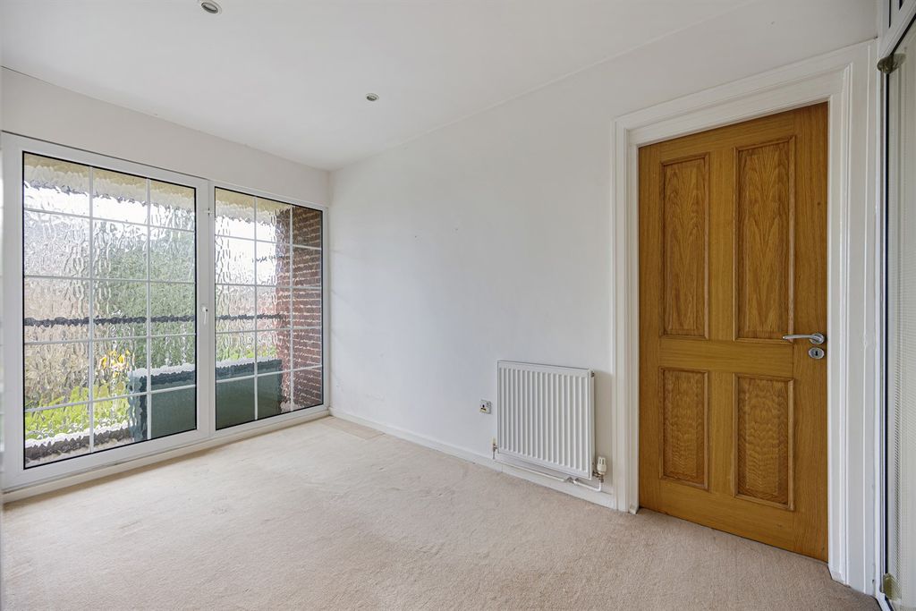 Additional image 2 of 3 bed flat for saleLindow Court, Kings Road, Wilmslow SK9