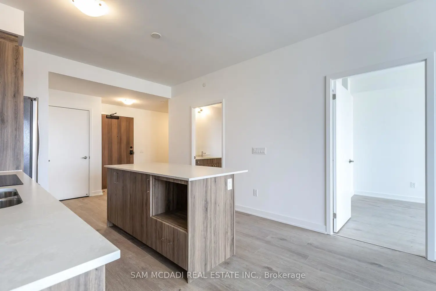 Additional image 8 of 1035 Southdown Road 1503