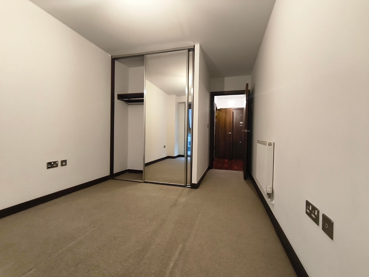 Additional image 5 of 1 Bed Flat, Bridges Court Road, SW11, N1 7GU