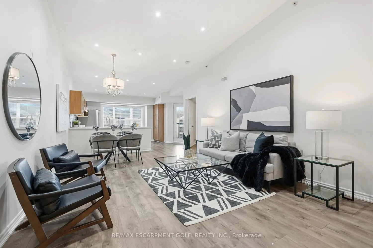 2035 Appleby Line 411