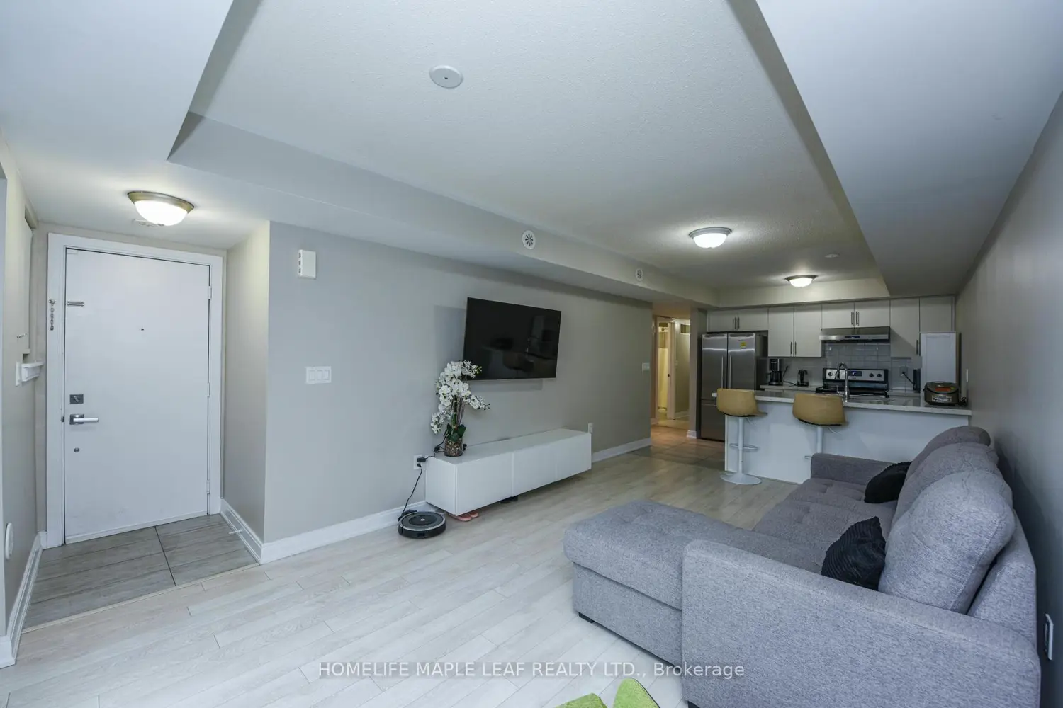 Additional image 5 of 100 Dufay Road 98