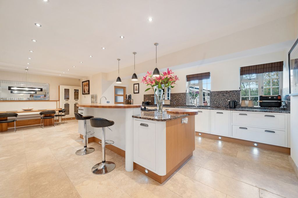 Additional image 9 of 6 bed detached house for saleWigton Lane, Alwoodley, Leeds LS17