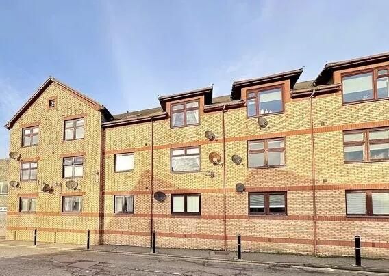 2 bed flat for saleTownhead Street, Cumnock KA18