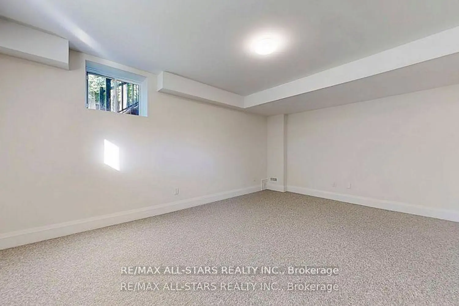 Additional image 15 of 50 Third Avenue