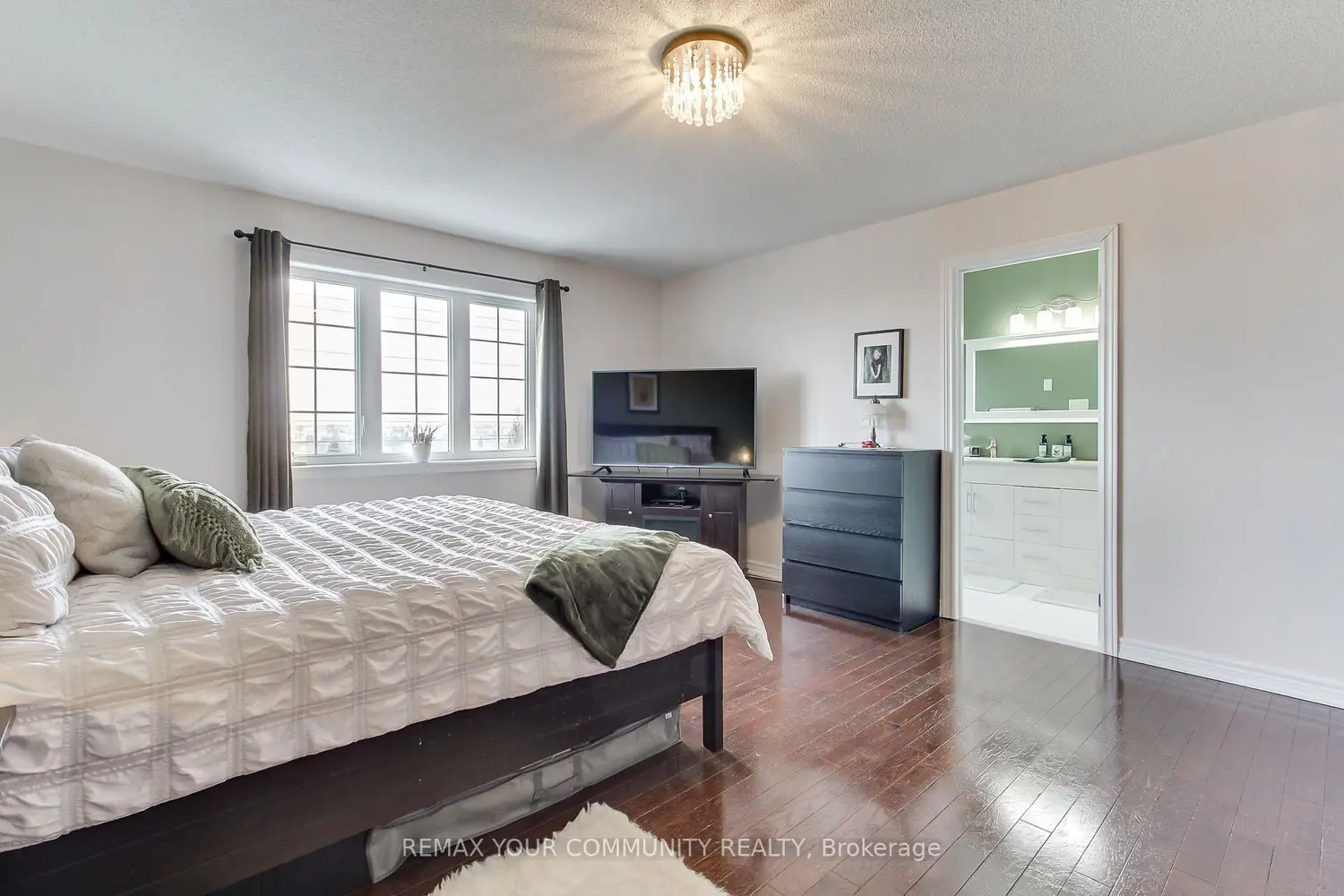 Additional image 14 of 506 Foxcroft Boulevard