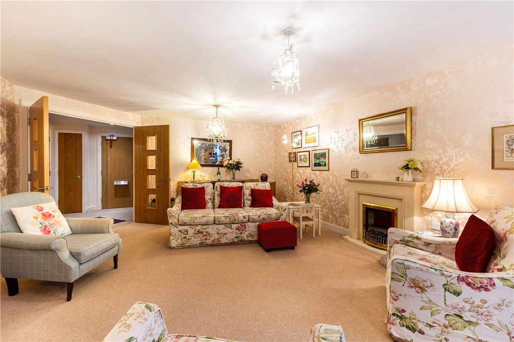 Additional image 5 of 2 bed flat for saleGranham Close, Marlborough, Wiltshire SN8